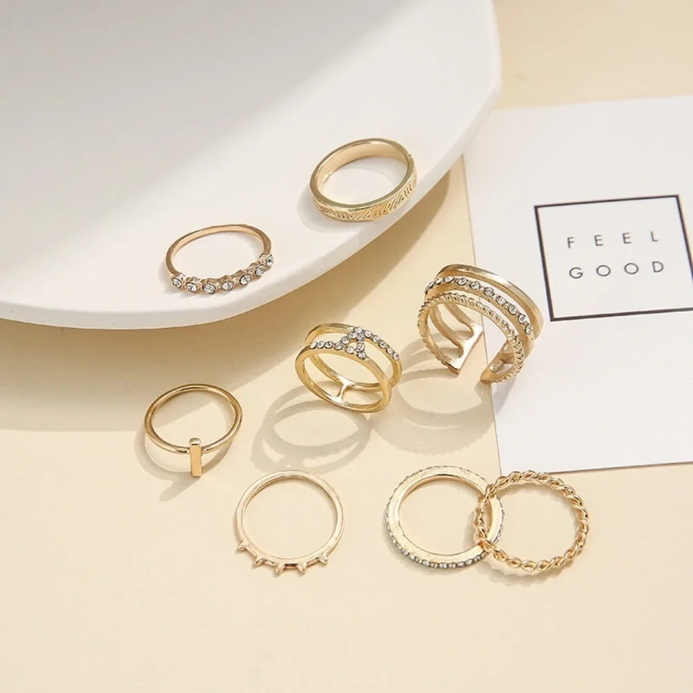 *KATALEYA* 8-Pc Gold Geometric Design Fashion Ring Set